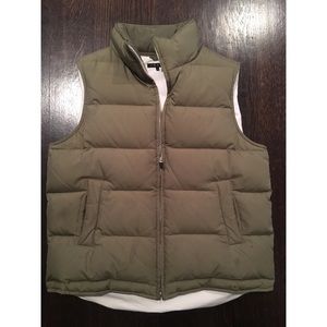 Theory Hunter Green Puffer Best size M